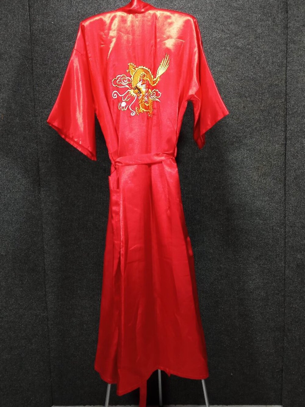 1950s Vintage Red Silk Embroidered Dragon Dressing Gown from Italy